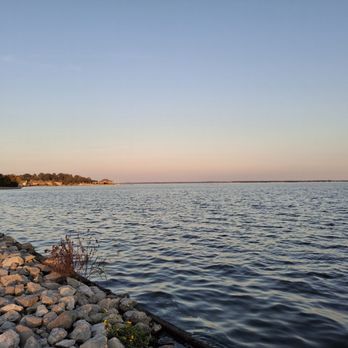 Barnett Reservoir - Landmarks & Historical Buildings Near Me