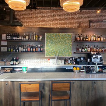 Fete - Beautiful bar.. - New American Near Me - Honolulu, Hawaii