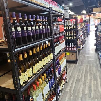 Cedar's Liquor & Cigars - Cigar Bars Near Me - Las Vegas, Nevada Cedar's Liquor & Cigars - Cigar Bars Near Me - Las Vegas, Nevada
