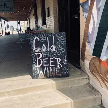 3 Doors Down Bar - Wine Bars Near Me - Galveston, Texas