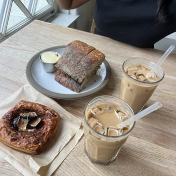 Tartine - Bakeries Near Me - Santa Monica, California Tartine - Bakeries Near Me - Santa Monica, California