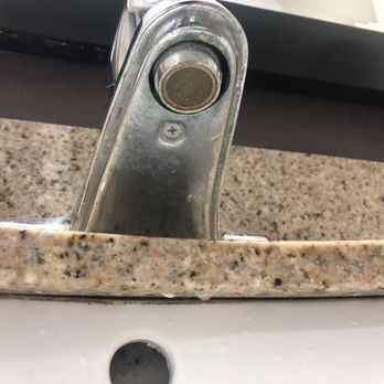 La Quinta by Wyndham Houston Rosenberg - Sink head - built up dirt - Hotels Near Me - Rosenberg, Texas