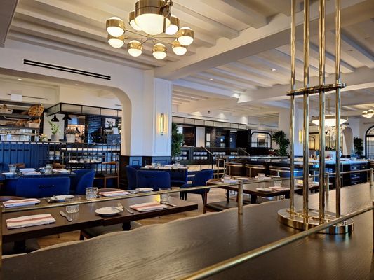 THE VERMILLION ROOM by null