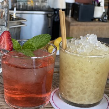 Llama Inn - Atlas shrubbed (R), forgot name of drink on left. - Peruvian Near Me - Brooklyn, New York