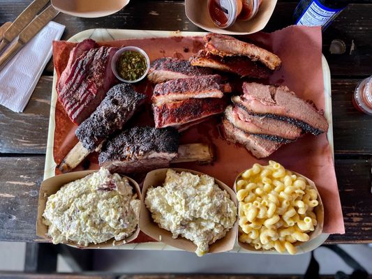 Grand Ole BBQ Y Asado by null
