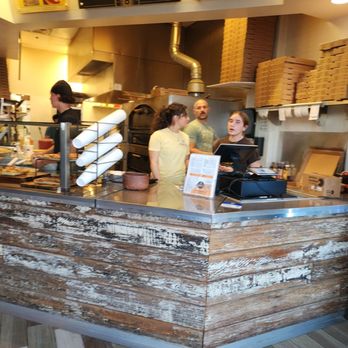 Pienezza Pizza - Pizza Near Me - Kissimmee, Florida