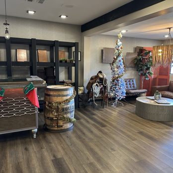 Stagecoach - Check in & wait area - Steakhouses Near Me - Sedona, Arizona