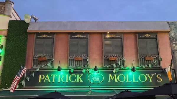 Patrick Molloys by null