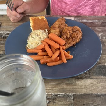 Martha's Kitchen - American Near Me - New Kent, Virginia
