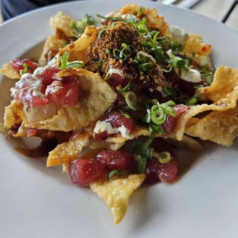 Restaurant 604 - Poke nachos - Breakfast & Brunch Near Me - Honolulu, Hawaii Restaurant 604 - Poke nachos - Breakfast & Brunch Near Me - Honolulu, Hawaii