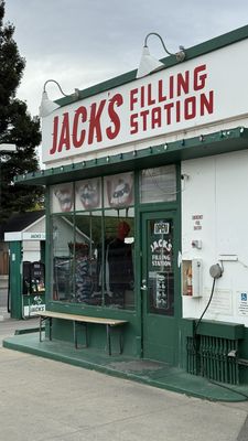Jack’s Filling Station by null