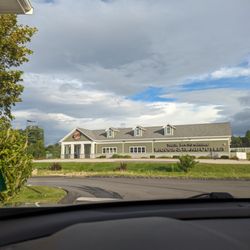 New Hampshire Liquor & Wine Outlet