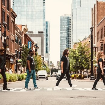 Petes Dueling Piano Bar - Our entertainers having some fun recreating Abby road Beatles photo - Bars Near Me - Nashville, Tennessee Petes Dueling Piano Bar - Our entertainers having some fun recreating Abby road Beatles photo - Bars Near Me - Nashville, Tennessee