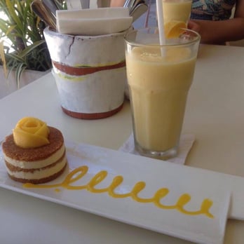 Lemon Cafe - My cute mango cake and mango shake! Both were refreshing on that hot afternoon - Cafes Near Me - Boracay Island, AKL