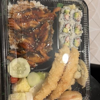 Sushi 33 - Sushi Bars Near Me - Queens, New York