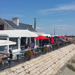 La Maison de l'Eclusier - Depuis le pont, l'Eclusier et les marais salants.
