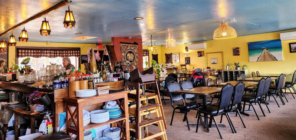 Bay View Thai Kitchen Logo