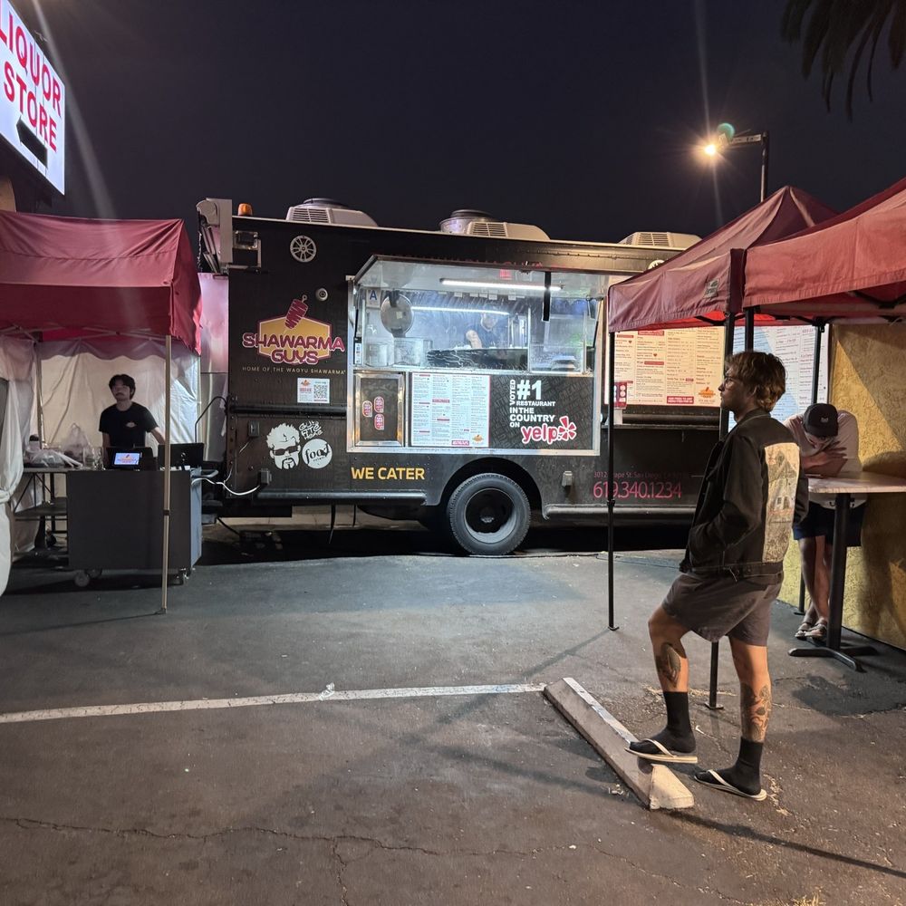 Shawarma Guys - Outside on a Wednesday night - Food Trucks Near Me - San Diego, California Shawarma Guys - Outside on a Wednesday night - Food Trucks Near Me - San Diego, California