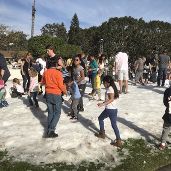 Burton W Chace Park - 2017 Snow Wonder - special Christmas Holiday event at the park, free admission, $8 for the local paid parking lot - Parks Near Me - Marina del Rey, California Burton W Chace Park - 2017 Snow Wonder - special Christmas Holiday event at the park, free admission, $8 for the local paid parking lot - Parks Near Me - Marina del Rey, California