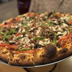 Zeeks Pizza - Kitchen sink