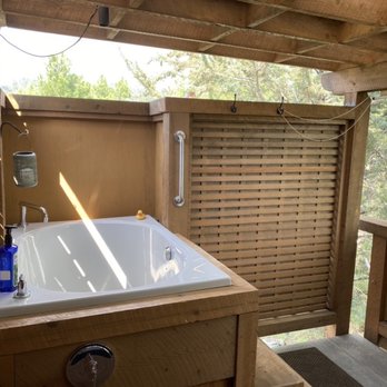 Eden Vale Inn - Private soaking tub. - Bed & Breakfast Near Me - Placerville, California