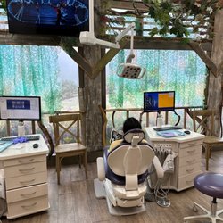 Oak Park Dentistry for Children & Orthodontics - Cartoon entertainment while having your teeth cleaned