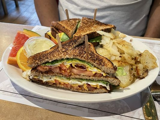 Greenspot Restaurant - Smoked Meat - Breakfast - Burgers by null