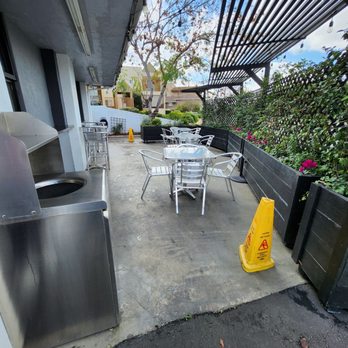 Spanglish Kitchen - patio area - Mexican Near Me - Alhambra, California Spanglish Kitchen - patio area - Mexican Near Me - Alhambra, California