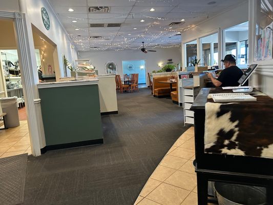 Egg It On Cafe by null