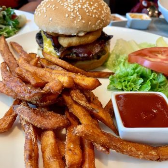 Tri Valley Bistro - BBQ Smoked House Burger - Breakfast & Brunch Near Me - Pleasanton, California Tri Valley Bistro - BBQ Smoked House Burger - Breakfast & Brunch Near Me - Pleasanton, California