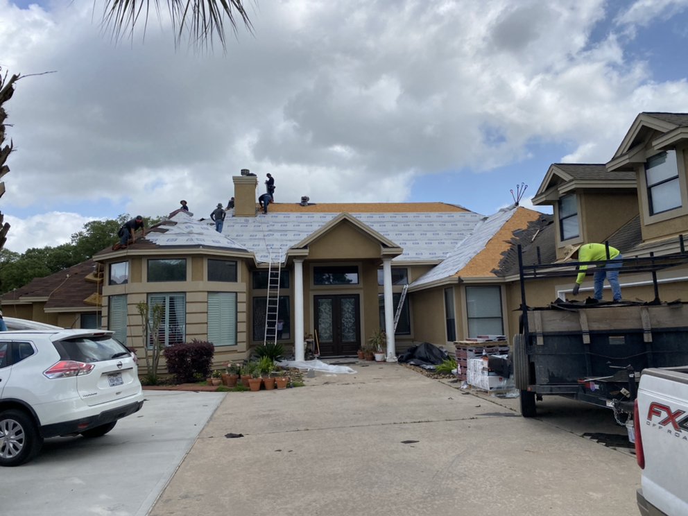 Slide of Advanced Roofing Solutions TX