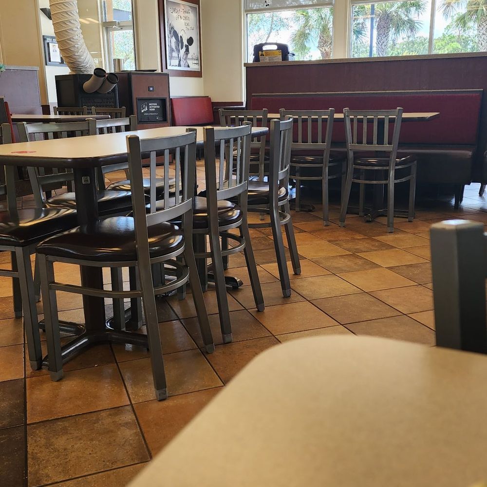 Chick-fil-A - plenty of inside seating - Fast Food Near Me - Fort Myers, Florida Chick-fil-A - plenty of inside seating - Fast Food Near Me - Fort Myers, Florida
