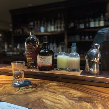 Bar Leather Apron - Cocktail Bars Near Me - Honolulu, Hawaii