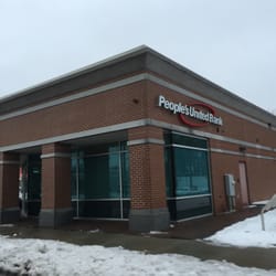 People's United Bank - People's United Bank of Waltham -- 775 Main Street / Route 20, Waltham        Exterior