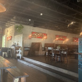 Common Theory - Seating area - Gastropubs Near Me - San Diego, California