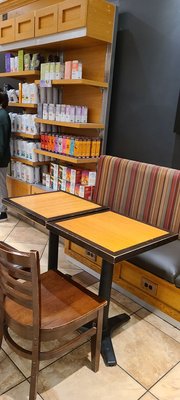 The Coffee Bean & Tea Leaf by null