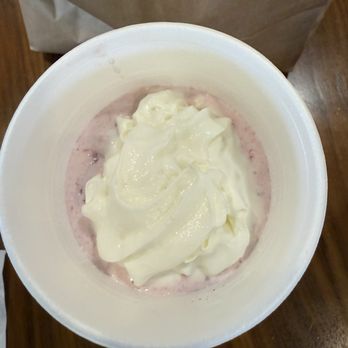 Burger 21 - Carrollwood - Price and amount not acceptable.. cup wasn't full - Burgers Near Me - Tampa, Florida