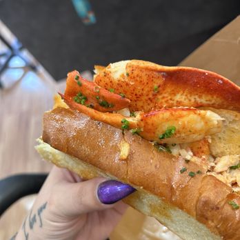 MARKET Seafood Eatery - LOBSTER ROLL - Seafood Near Me - Edmonds, Washington MARKET Seafood Eatery - LOBSTER ROLL - Seafood Near Me - Edmonds, Washington