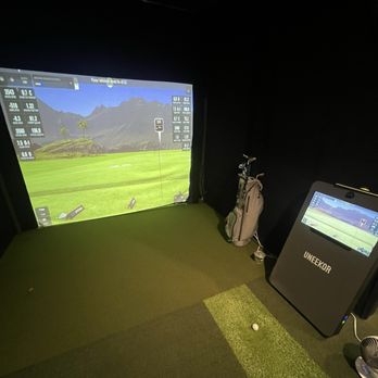 Golf Den - Bay - Virtual Reality Centers Near Me - Denver, Colorado Golf Den - Bay - Virtual Reality Centers Near Me - Denver, Colorado