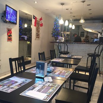 De-Ceos - Petite place bien cachée sur la rue Saint-Hubert. Très chalereux et service attentionné. - Peruvian Near Me - Montreal, Quebec