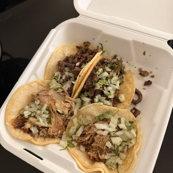 Tacos El Compita - Taco with carnea asada and carnitas - Mexican Near Me - Las Vegas, Nevada Tacos El Compita - Taco with carnea asada and carnitas - Mexican Near Me - Las Vegas, Nevada