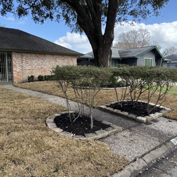 Verdure Landscape - Sod installation Mulching and Planting - Landscaping Near Me
