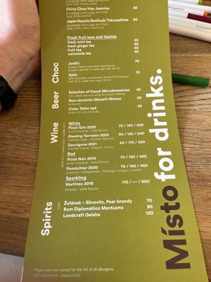 Místo by null