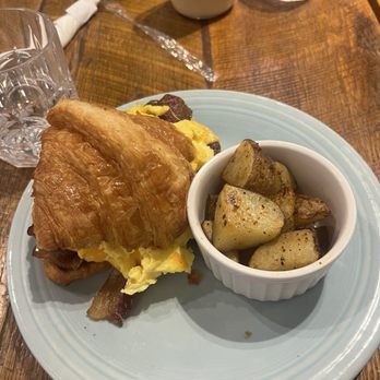 Cafe Raymond - Bacon Egg and Cheddar Croissant - Breakfast & Brunch Near Me - Pittsburgh, Pennsylvania