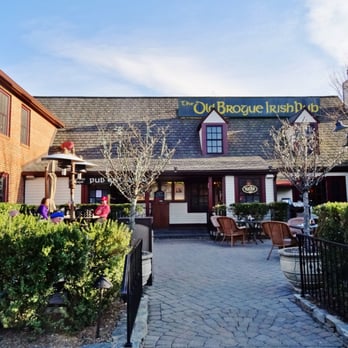 The Old Brogue - The Old Brogue from the parking area - Irish Near Me - Great Falls, Virginia