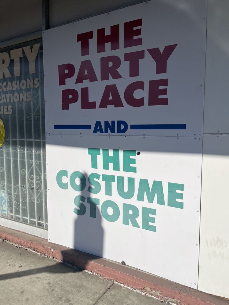 BACKSTAGE COSTUMES Updated October 2024 208 E Florida Ave, Hemet, California Costumes