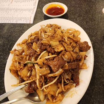 Golden Palace - Their specialty is Beef Chow Foon - Bars Near Me - Uncasville, Connecticut Golden Palace - Their specialty is Beef Chow Foon - Bars Near Me - Uncasville, Connecticut