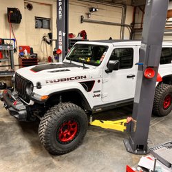 Valley gearing and automotive
