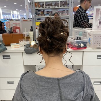 Ulta Beauty - Hair Salons Near Me - Palmdale, California