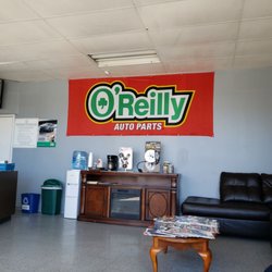 Speedy Lube Automotive & Detail - The lounge